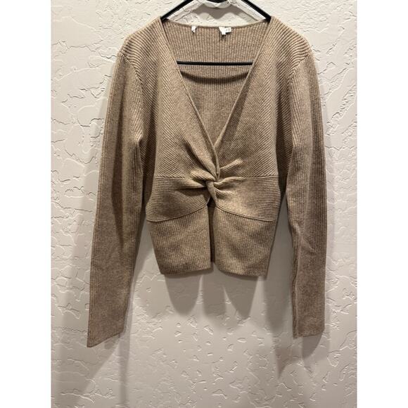 Wool Sweater xl (14/16). Taupe. NWOT. Astr the Label Cut Out slim fit - Picture 2 of 4